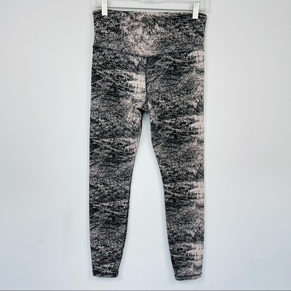 Athleta Women's Printed Elation Glades 7/8 Legging High Waisted Black Taupe M - Picture 6 of 16